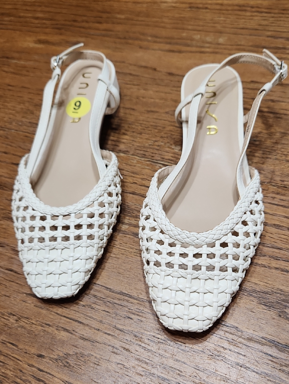 Unisa Saylan Slingback Woven Flats Size 9